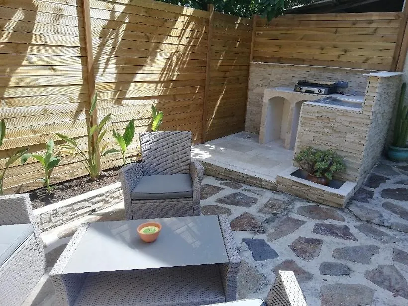 Appartement T2 Rez De Villa Proche Bord De Mer Le Pradet
